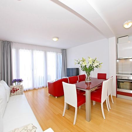 Sunnyside Apartments Resort Petrcane Buitenkant foto