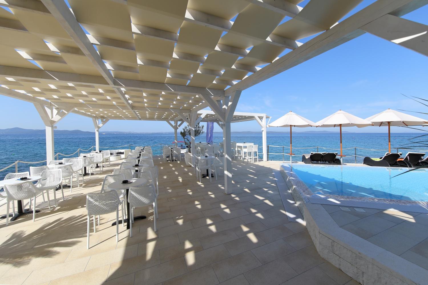 Sunnyside Apartments Resort Petrcane Buitenkant foto