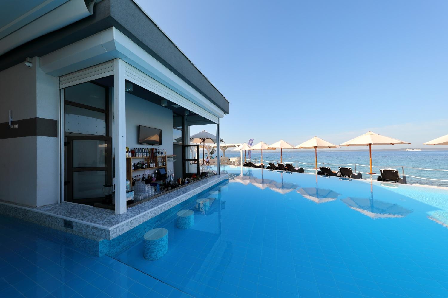 Sunnyside Apartments Resort Petrcane Buitenkant foto