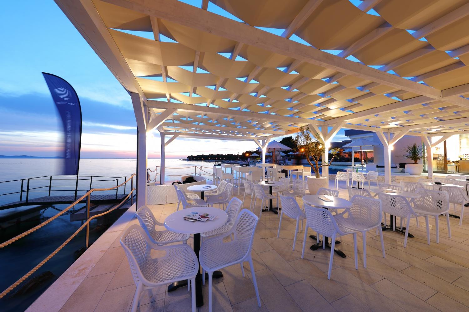 Sunnyside Apartments Resort Petrcane Buitenkant foto