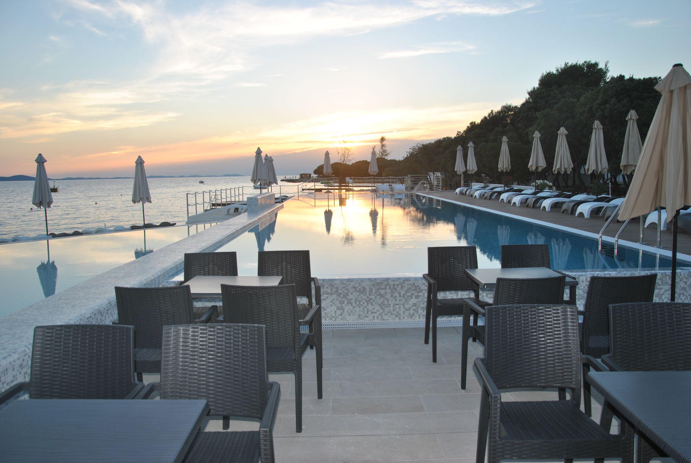 Sunnyside Apartments Resort Petrcane Buitenkant foto