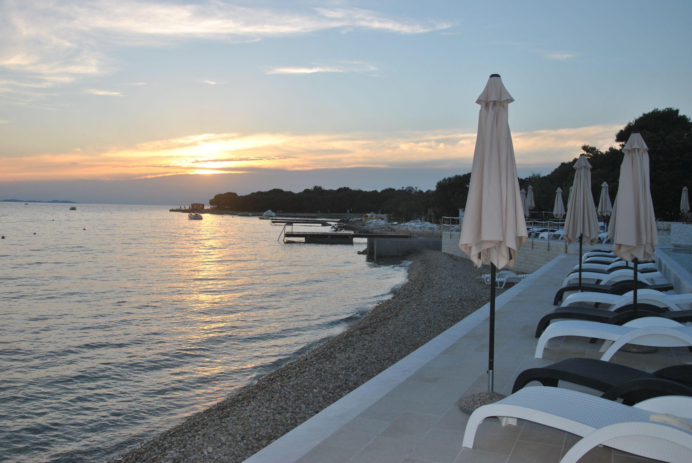 Sunnyside Apartments Resort Petrcane Buitenkant foto