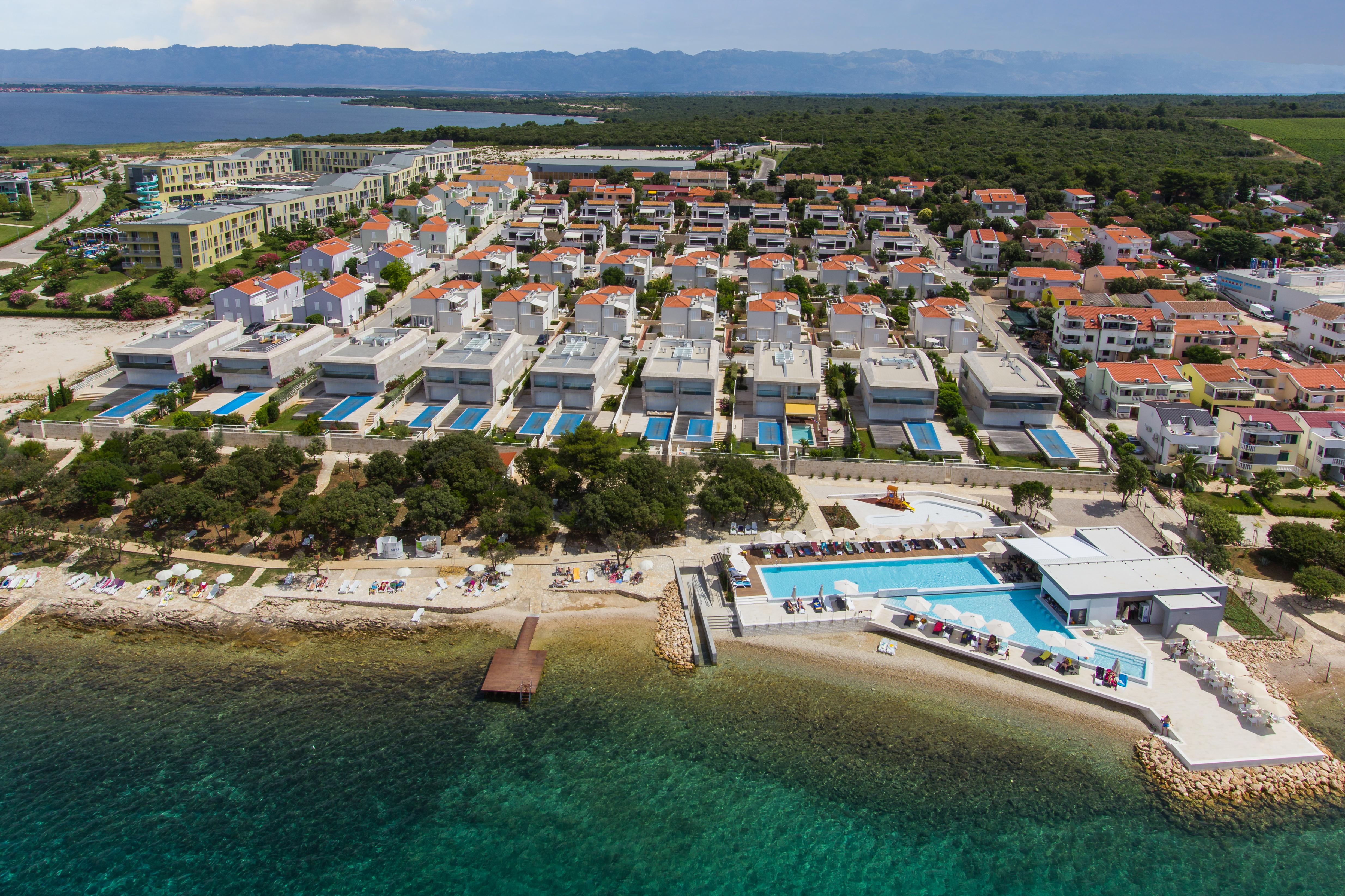 Sunnyside Apartments Resort Petrcane Buitenkant foto