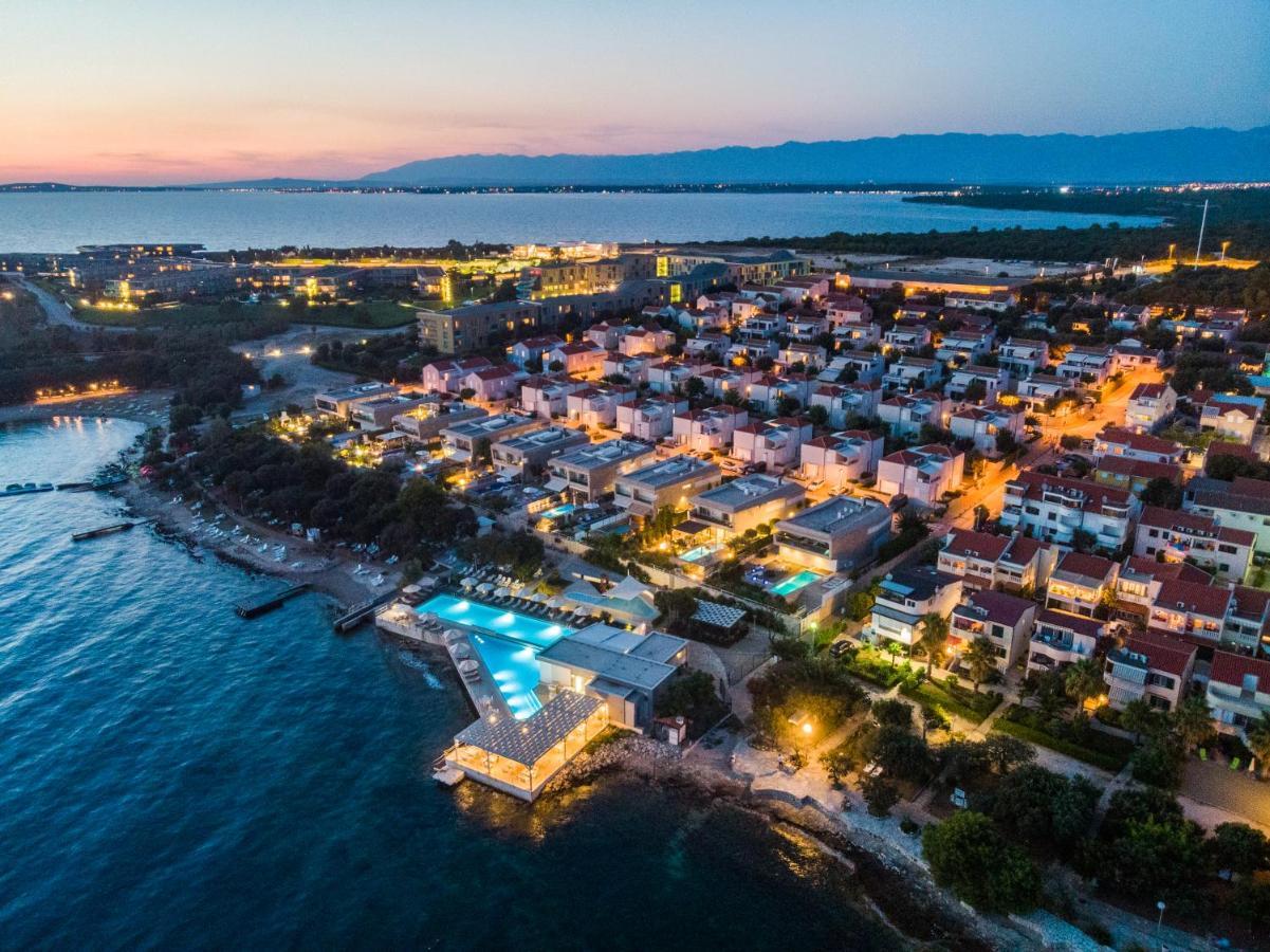 Sunnyside Apartments Resort Petrcane Buitenkant foto