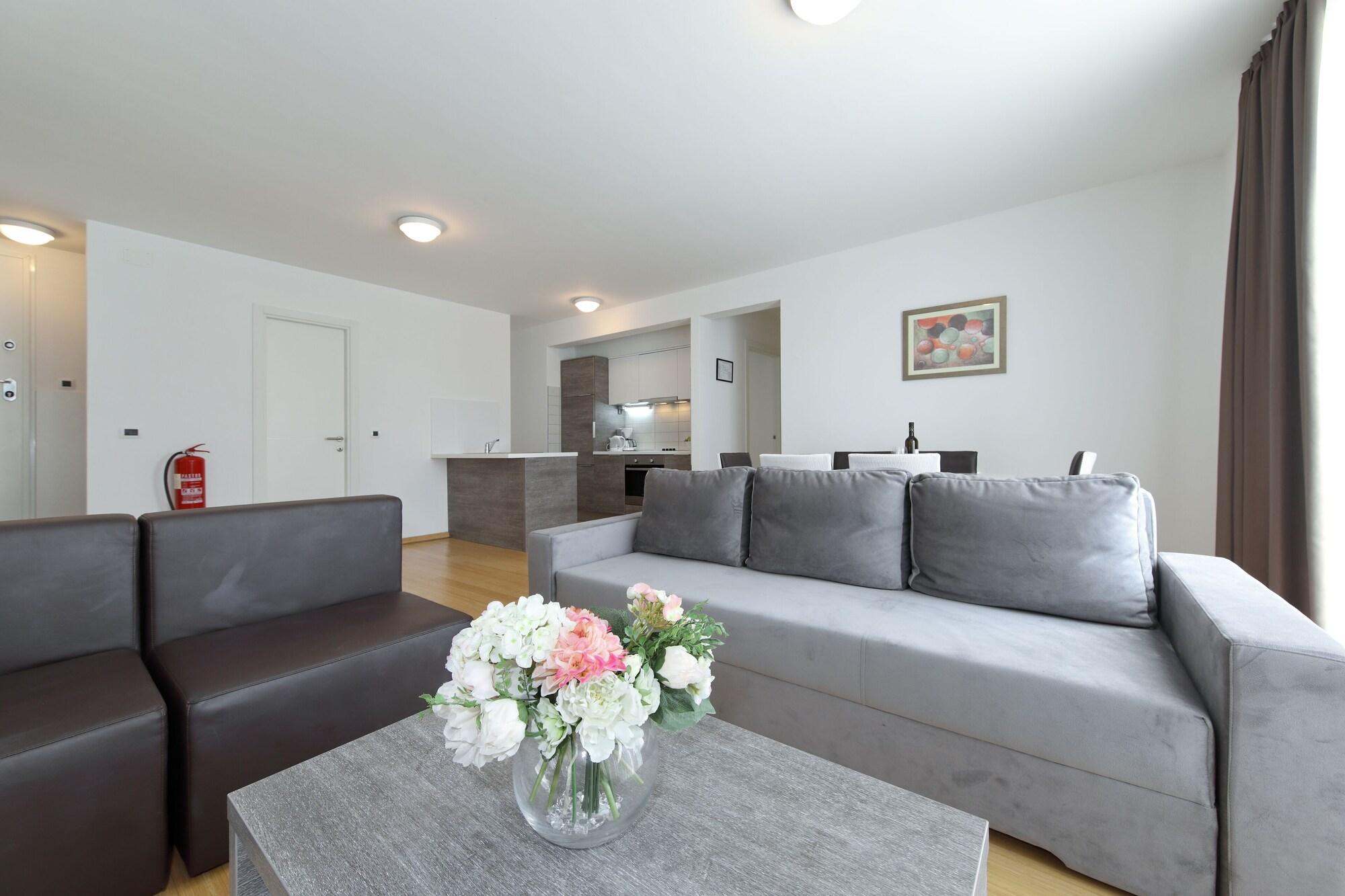 Sunnyside Apartments Resort Petrcane Buitenkant foto