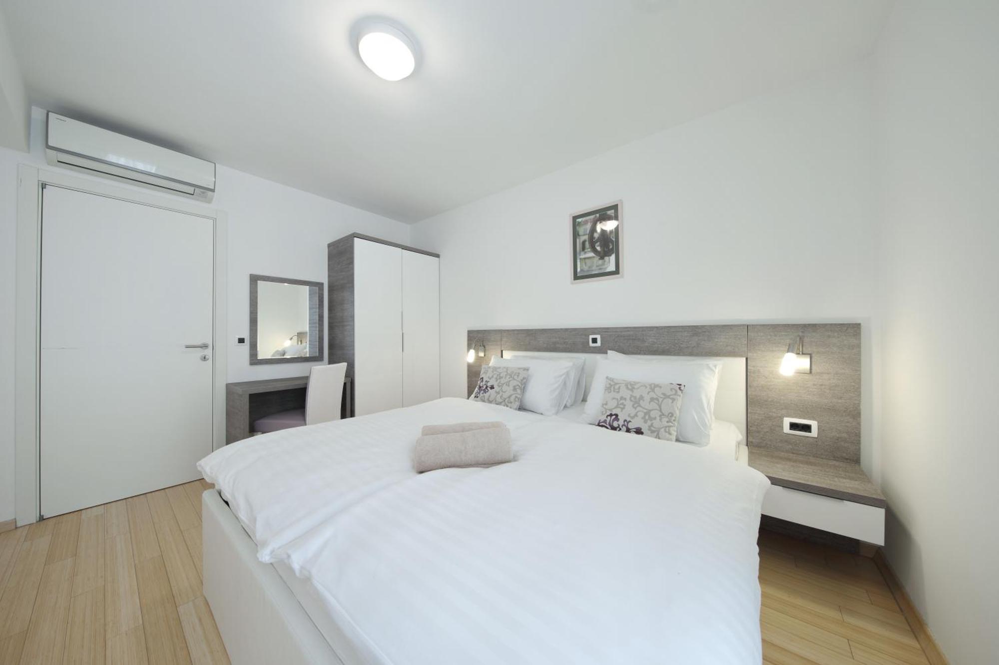 Sunnyside Apartments Resort Petrcane Kamer foto